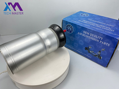 Le véhicule est équipé d'un système de freinage à l'air avant et à l'air arrière.