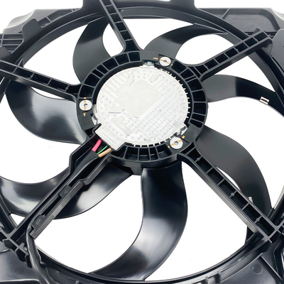 Assemblage de ventilateur de refroidissement du radiateur Jeep Wrangler de qualité supérieure pour des performances fiables du moteur