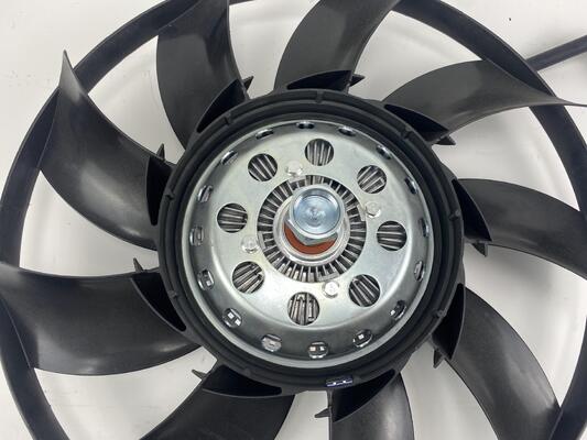 Ventilateur de refroidissement du radiateur de voiture pour Land Rover Range Rover Sport Ventilateurs de refroidissement par air LR025965G PGG500370