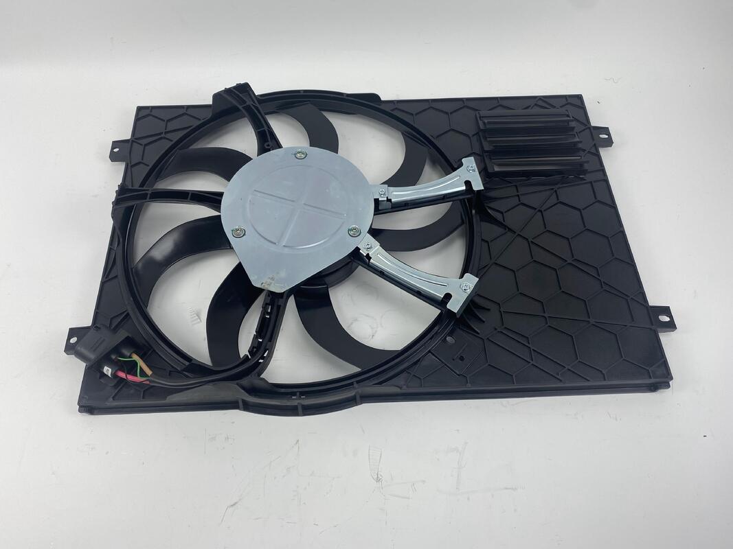Ventilateur de refroidissement automatique de voiture pour VW TIGUAN 9B9 5N Ventilateur de refroidissement automatique du radiateur 5N0121205K